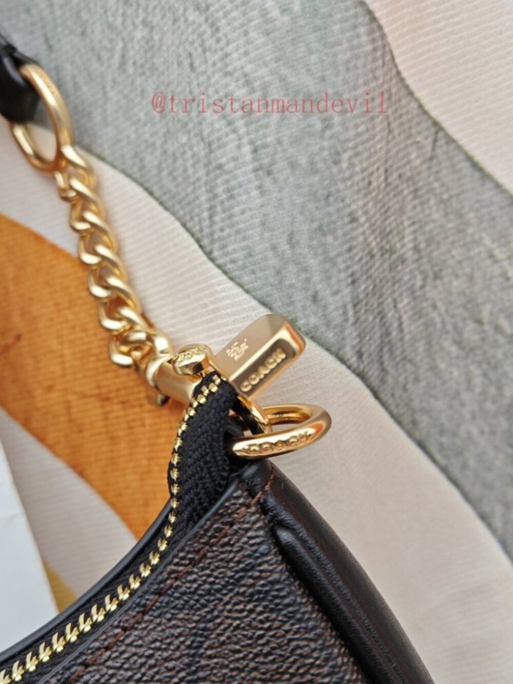 coach Teri Shoulder Bag In Signature Canvas black - Picture 8 of 13